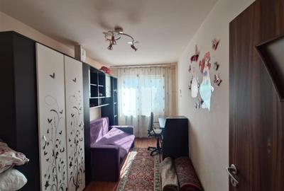 Apartament cu 3 camere decomandat în Est - 5