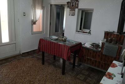 Casă cu 5 camere cu Teren 220 Mp în Ostrov - 7