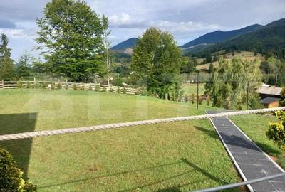 Casă cu 4 camere cu Teren 3450 Mp în Central - 2