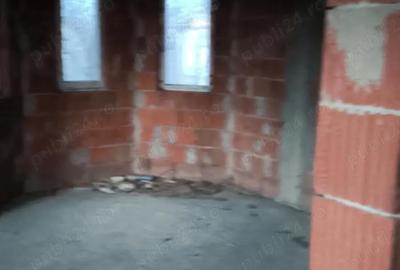 Casă cu Teren 1100 Mp în Dudeștii Vechi - 1