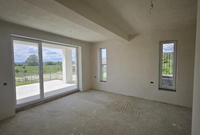 Casă individuală cu 5 camere cu Teren 400 Mp în Central - 7