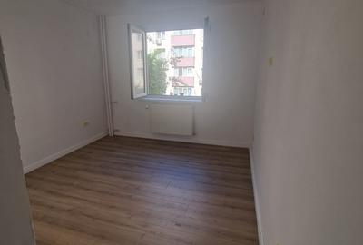 Titan, 10 minute metrou, Intr. Birsei Titan, 10 minute metrou, Intr. Birsei - 7