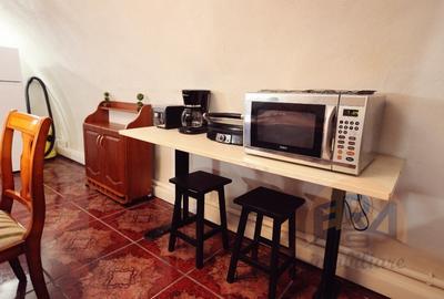 Casa cu 3 apartamente, P-ta Unirii , Str. Primariei - 10