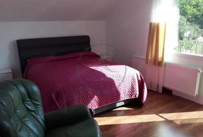 Casă cu Teren 2800 Mp în Central - 3