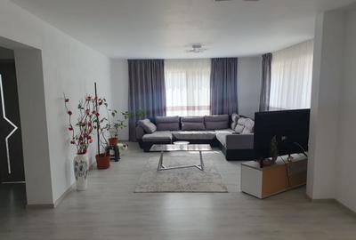 Casă individuală cu 3 camere cu Canalizare în Central - 4