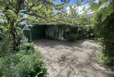 Casă cu 4 camere în Central - 2