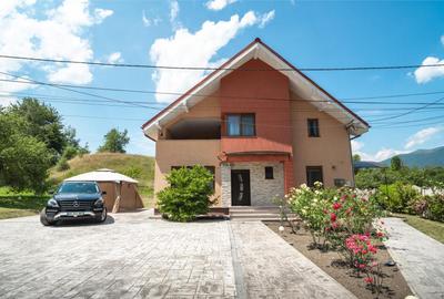 Casă cu 4 camere cu Teren 1500 Mp în Vulcan - 12