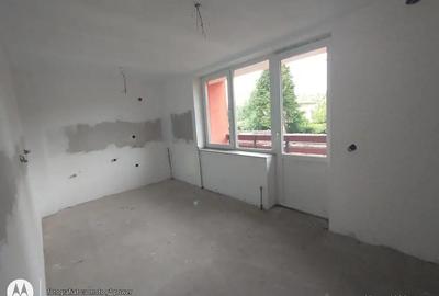 In oras,casa in triplex cu 2 garaje - 2