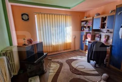 Casă cu 3 camere cu Teren 2000 Mp în Central