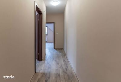 Spațiu comercial, de 236 mp, în Central - 14