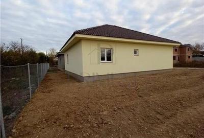 Duplex cu 3 camere cu Canalizare în Beregsău Mare - 5