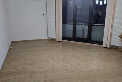 Apartament cu 3 camere decomandat în 1 Mai