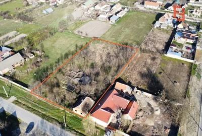 Teren de 2840 mp, în Jebel - 12