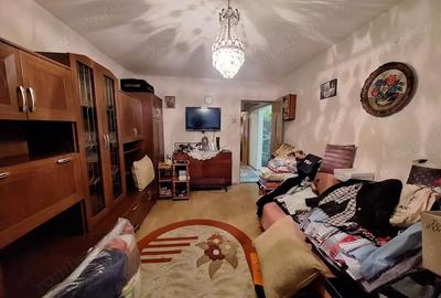 Apartament cu 2 camere decomandat, mobilat în Lipovei