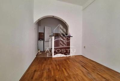 Spatiu de birou sau apartament cu 3 camere, 85 mp utili, Boul Rosu - 6