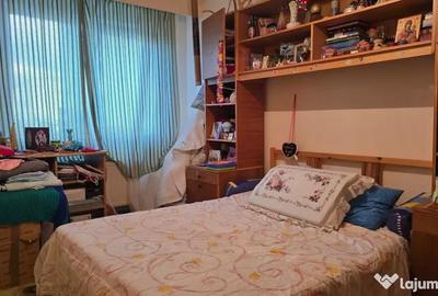Apartament cu 4 camere semidecomandat în Gojdu - 9