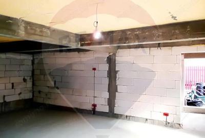 Casă cu Garaj în Sabasa - 2