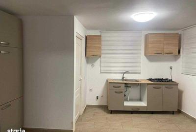 Casă cu 4 camere cu Teren 128 Mp în Central - 8