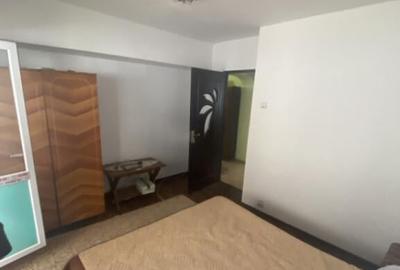Apartament cu 3 camere decomandat în Filiași - 1