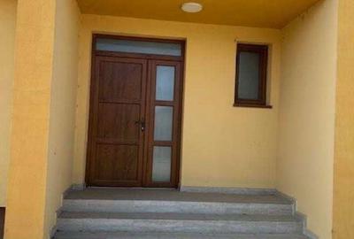 Casă cu 4 camere în Central - 5