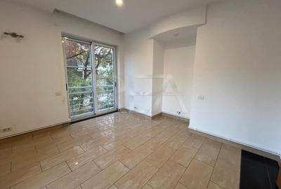 Apartament 4 camere  Resedinta - 25