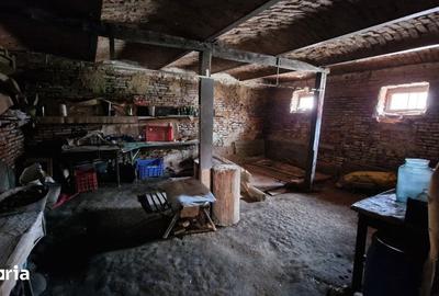 Casă cu 4 camere cu Teren 2984 Mp în Chirpăr - 26