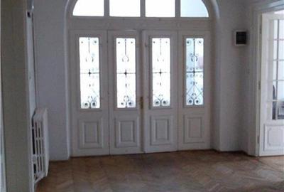 Vila interbelica eleganta complet renovata Vila interbelica eleganta complet renovata - 12