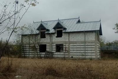 Casă cu 6 camere în Vlăngărești - 4