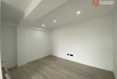 Apartament cu 3 camere semidecomandat, mobilat în Ghiroda - 10