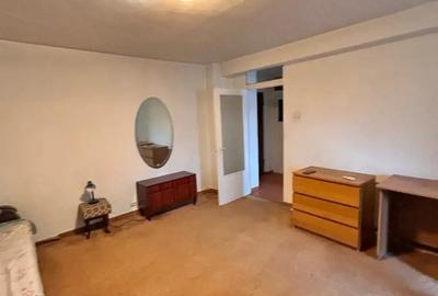 Garsoniera zona Decebal - 2