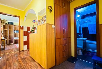 Apartament de vanzare decomandat cu 2 camere - 2