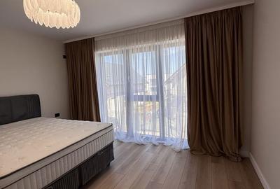 Casă cu 4 camere cu Teren 330 Mp în Central