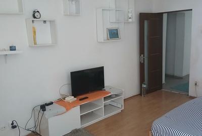 Garsonieră decomandată în Lujerului