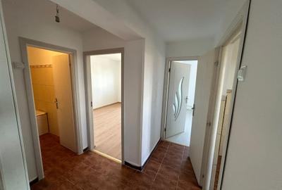 3 camere decomandat, Centrală proprie, Parcare inclusă, Zonă liniștită Chitila - 11
