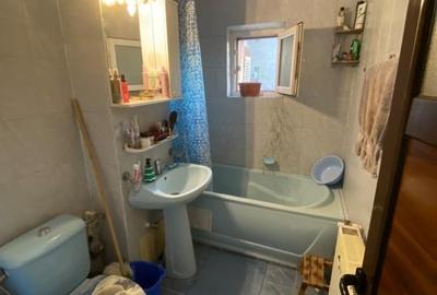 Apartament cu 3 camere decomandat, mobilat în 1 Mai - 9