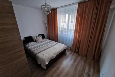 Apartament cu 3 camere decomandat în Central - 1