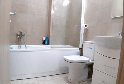 Apartament cu 3 camere decomandat în 9 Mai - 5