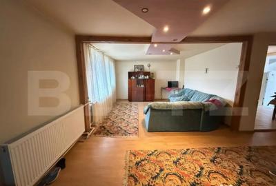 Casă cu 5 camere cu Teren 3700 Mp în Debarcader - 8