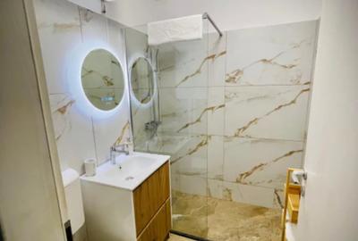 Apartament cu 2 camere decomandat în Rovine - 1