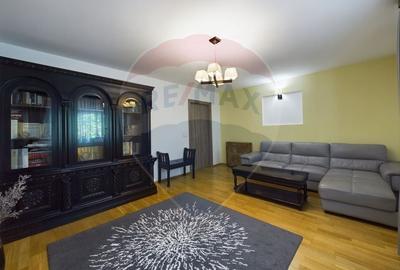 Apartament cu 3 camere de inchiriat Cartier Vitan