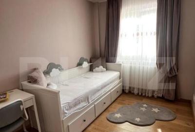 Apartament de vanzare, cu 3 camere, etaj intermediar, decoma - 10