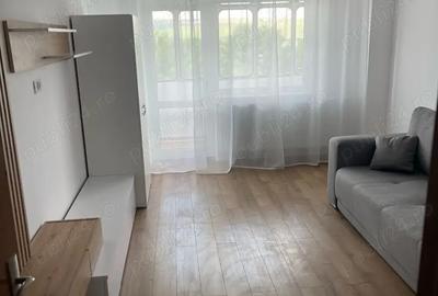 Ofer pentru inchiriere apartament 2 camere centru Falticeni 350 euro - 2