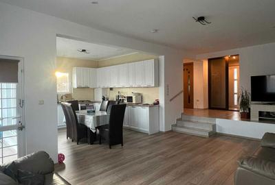 Casă cu 4 camere în Central - 3