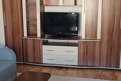 Garsonieră decomandată în Traian - 3