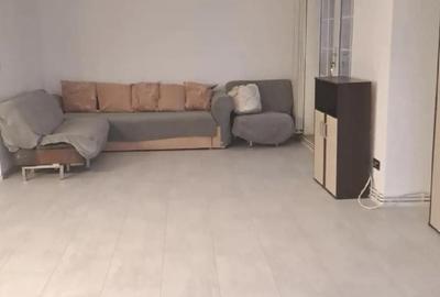 Apartament cu 3 camere decomandat în Dorobanților