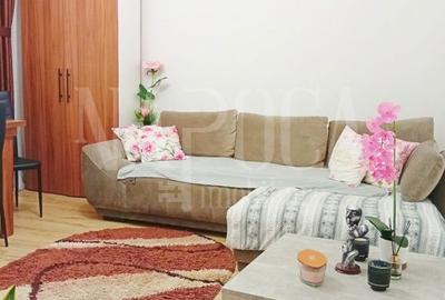 Apartament cu 3 camere semidecomandat în Central - 9