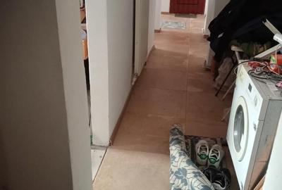 Apartament cu 3 camere decomandat în Mătăsari - 5