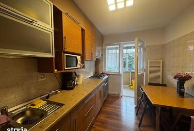 Apartament cu 3 camere decomandat în Banat