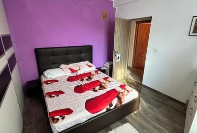 Apartament 3 camere de vanzare - zona Km 4-5 - 5