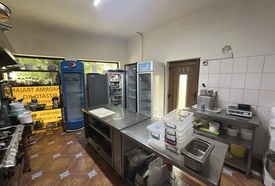 Casă cu 4 camere cu Teren 100 Mp în Central - 8